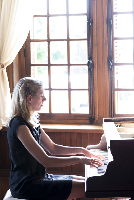 Cours de piano à domicile enfant adulte débutant confirmé - Paris Vincennes Saint-Mande - Elodie Mahler